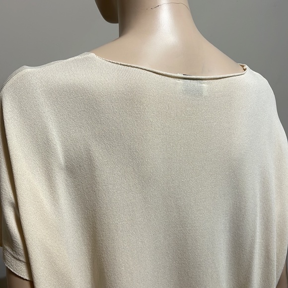 JS Millenium V-neck Knit Top - Picture 6 of 11